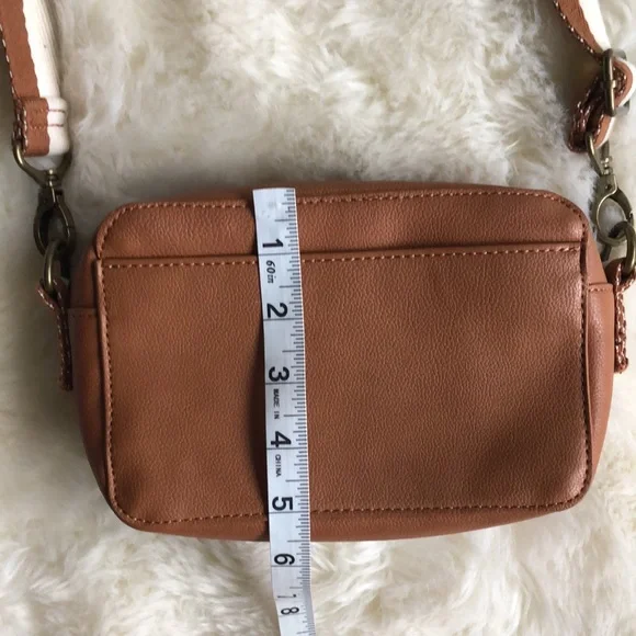 Thirty One Brown Vegan Leather Crossbody Brass Hardware - Picture 11 of 11